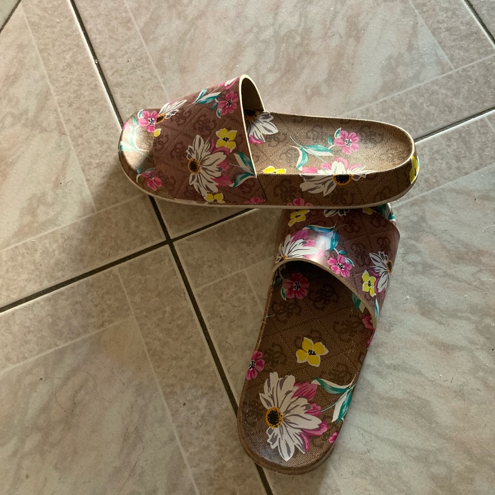 Guess slides